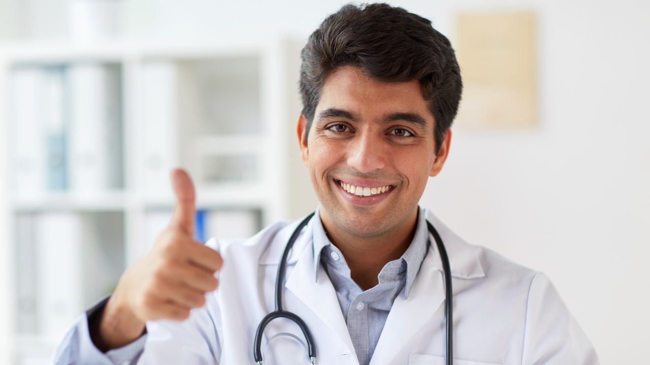 hiv-specialist-doctor